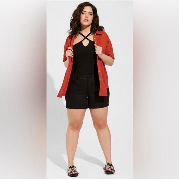 Torrid Black Everyday Ribbed Strappy Halter Tank Top / Size 2 🖤 - Picture 15 of 16